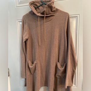 Marlylilly sweater size S/M